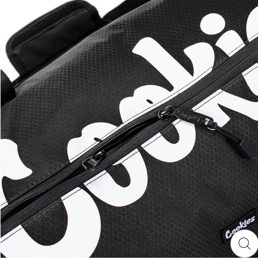 Summit Ripstop Smell Proof ~ Authentic “ COOKIES “ Duffel Bag. - Picture 4 of 4